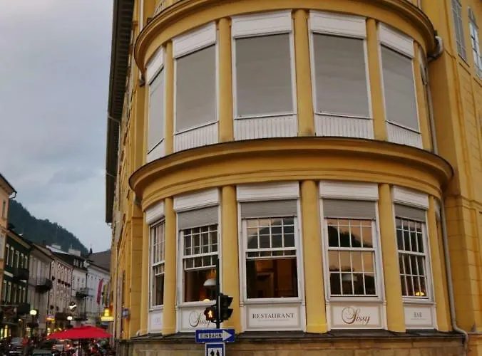 Gemutliche 4 Zimmer Whg In Der Residenz Elisabeth Daire *